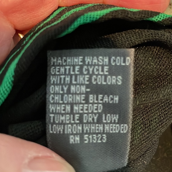 Kenneth Cole Reaction top - Picture 7 of 9